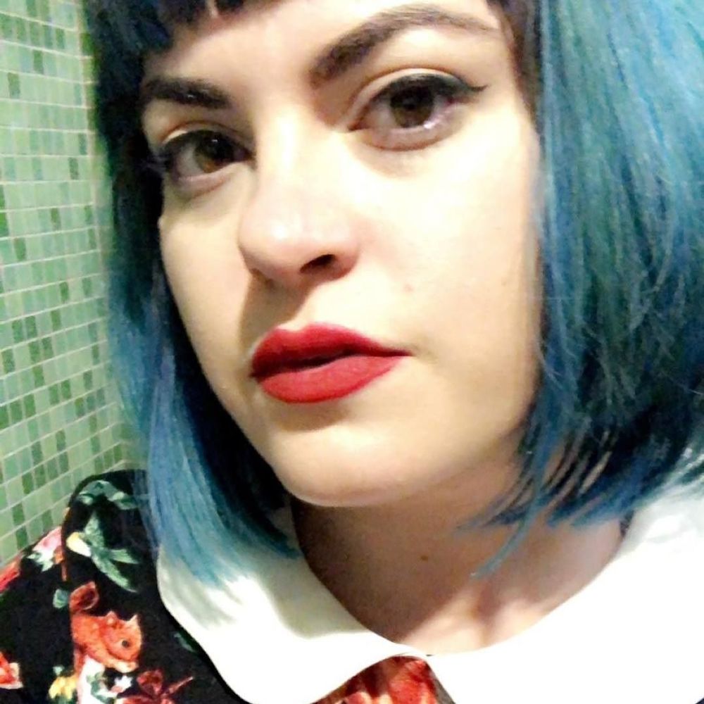 Meet your Posher, Chloe